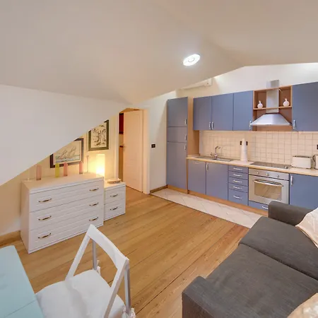 Apartments More 아파트