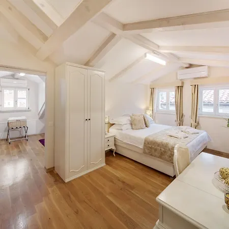 Διαμέρισμα Apartments More Ντουμπρόβνικ