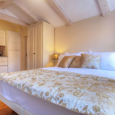 Διαμέρισμα Apartments More *
